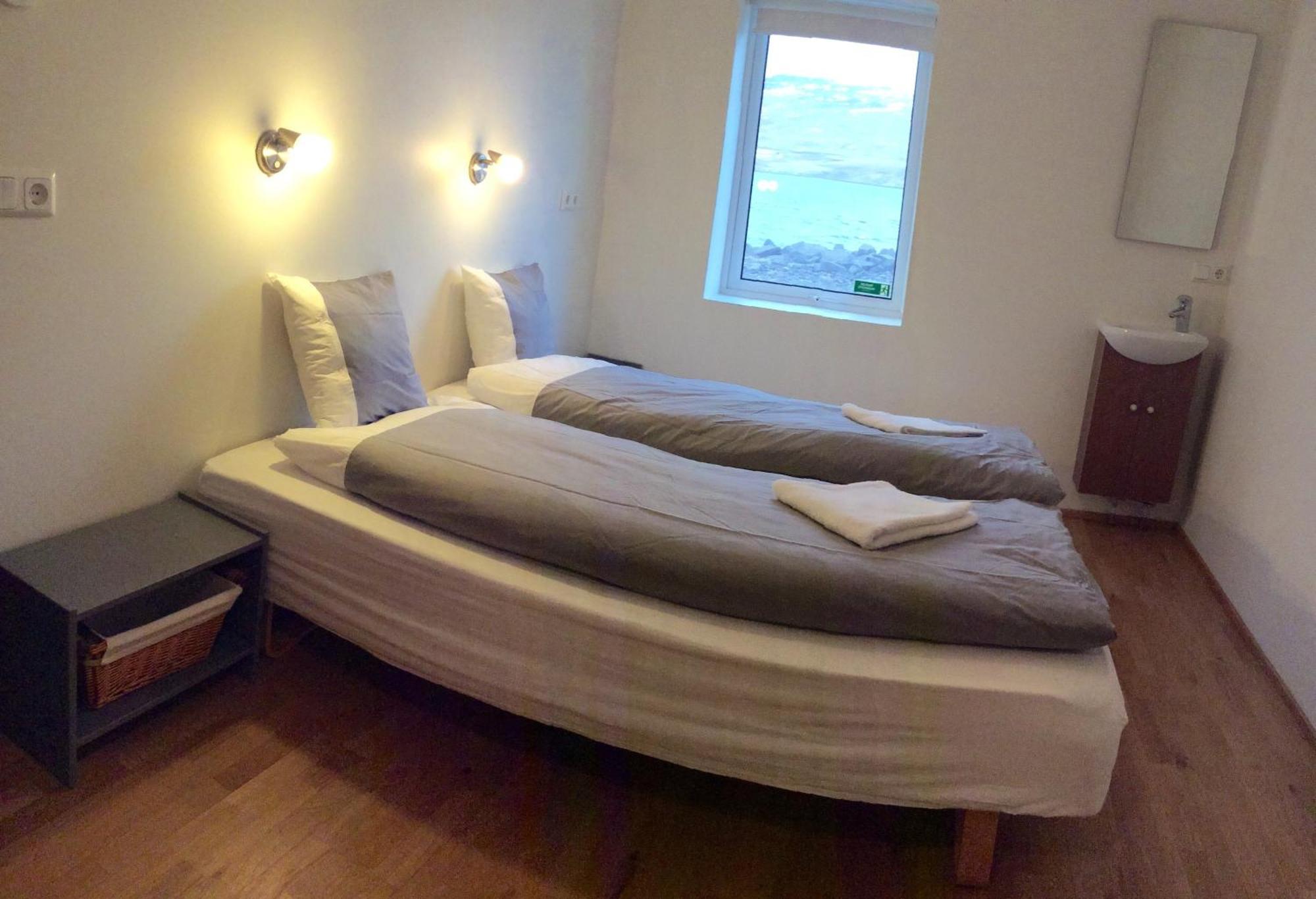 Tangahus Guesthouse Bortheyri Room photo