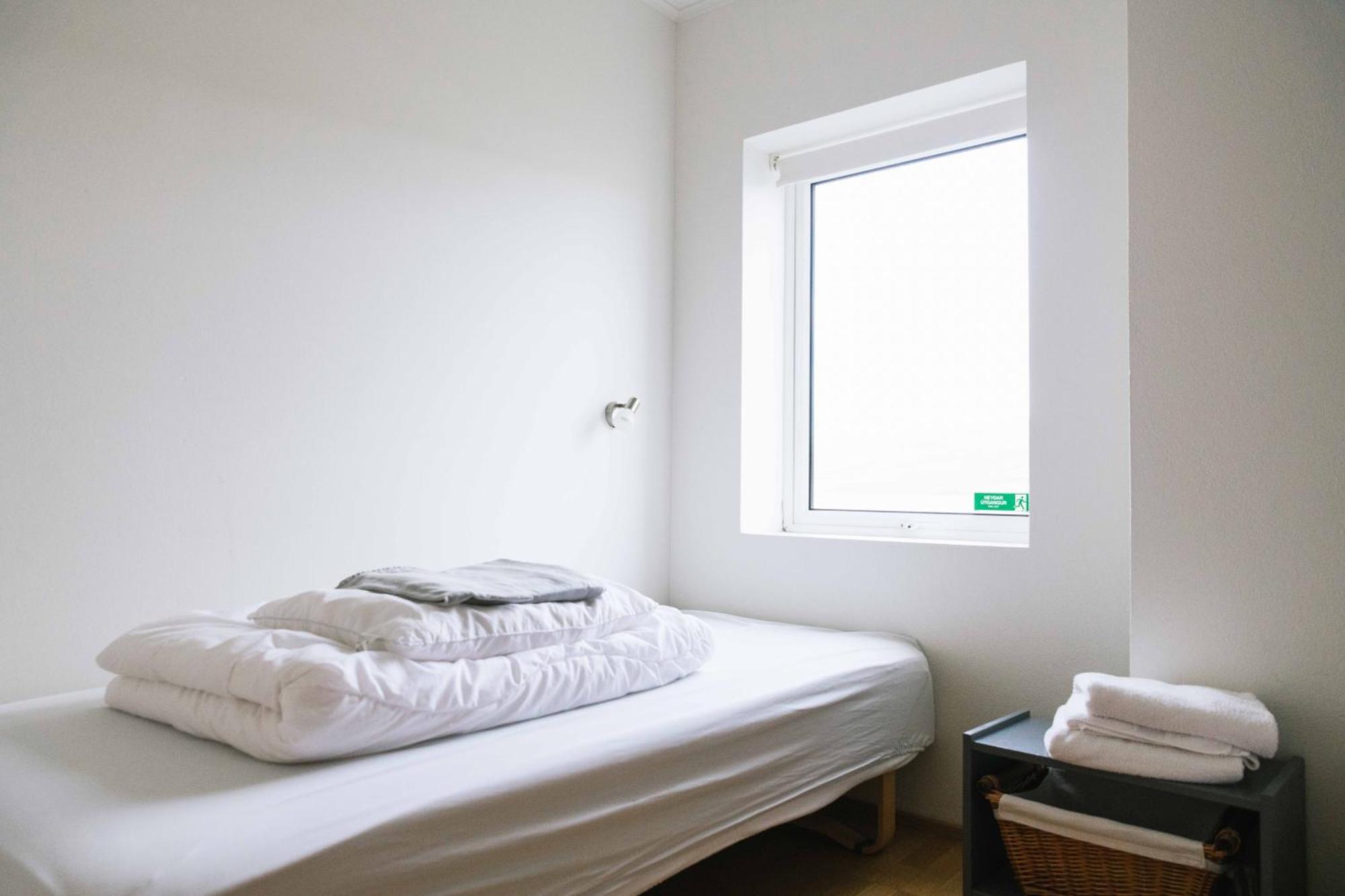 Tangahus Guesthouse Bortheyri Room photo